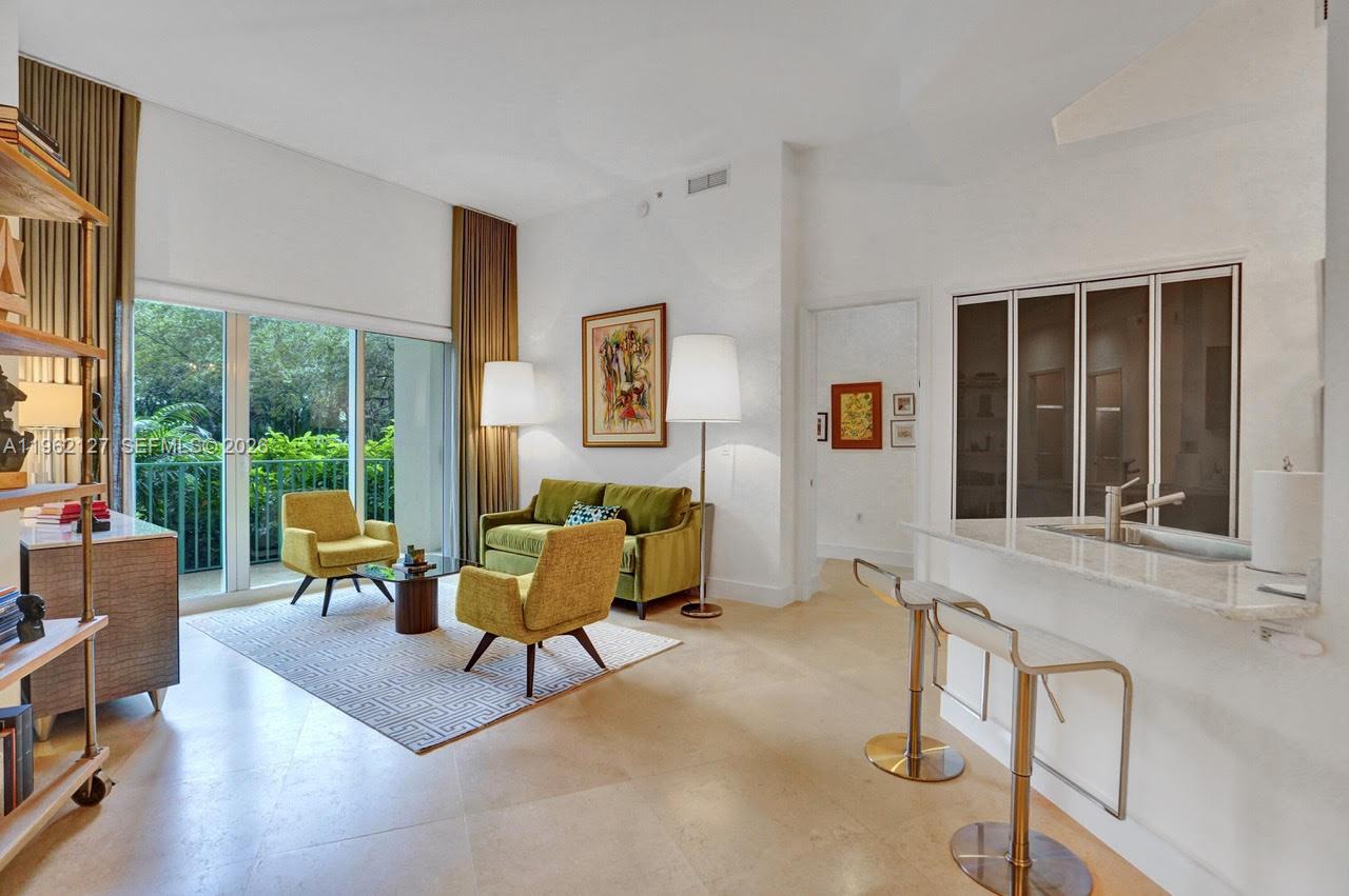 TURNBERRY VLG NO TOWER CO - Residential