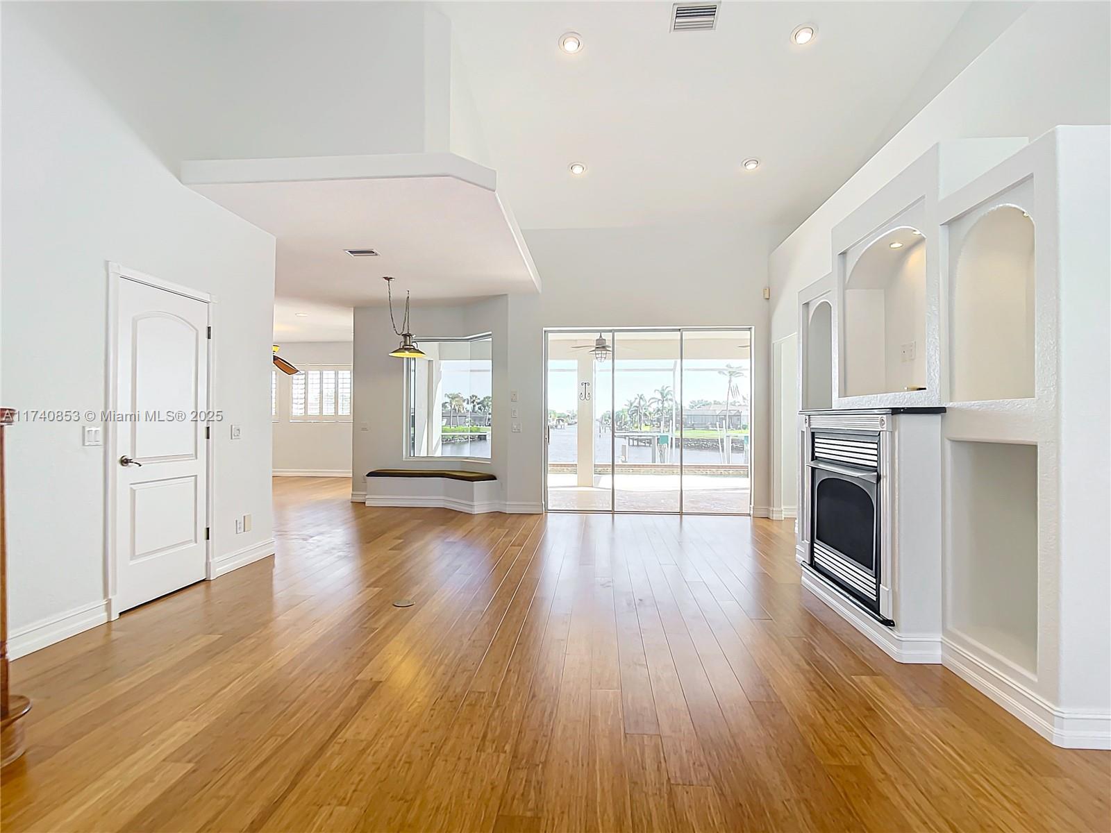 Port Charlotte - Residential