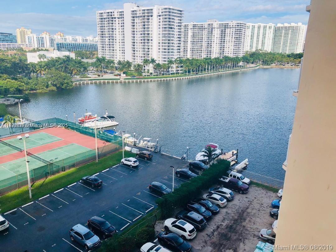 DEL PRADO - Residential