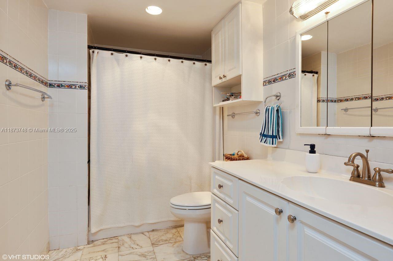 CORINTHIAN CONDO - Residential