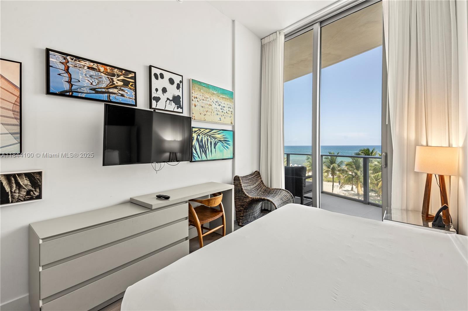 4111 S Ocean Dr 301