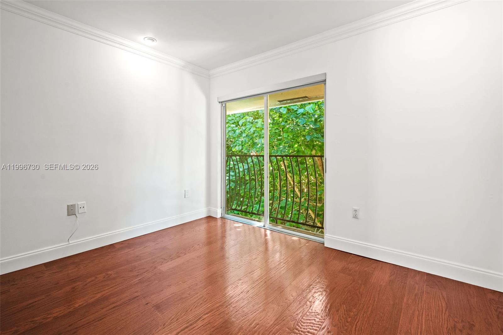 GROVE WALK TOWNHOMES COND - Residential