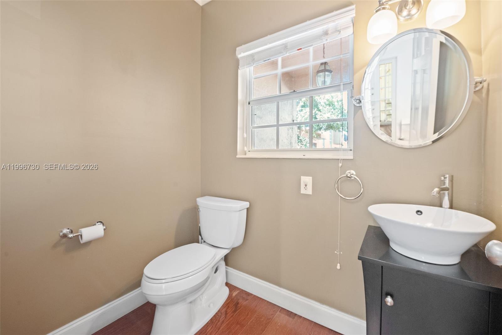 GROVE WALK TOWNHOMES COND - Residential