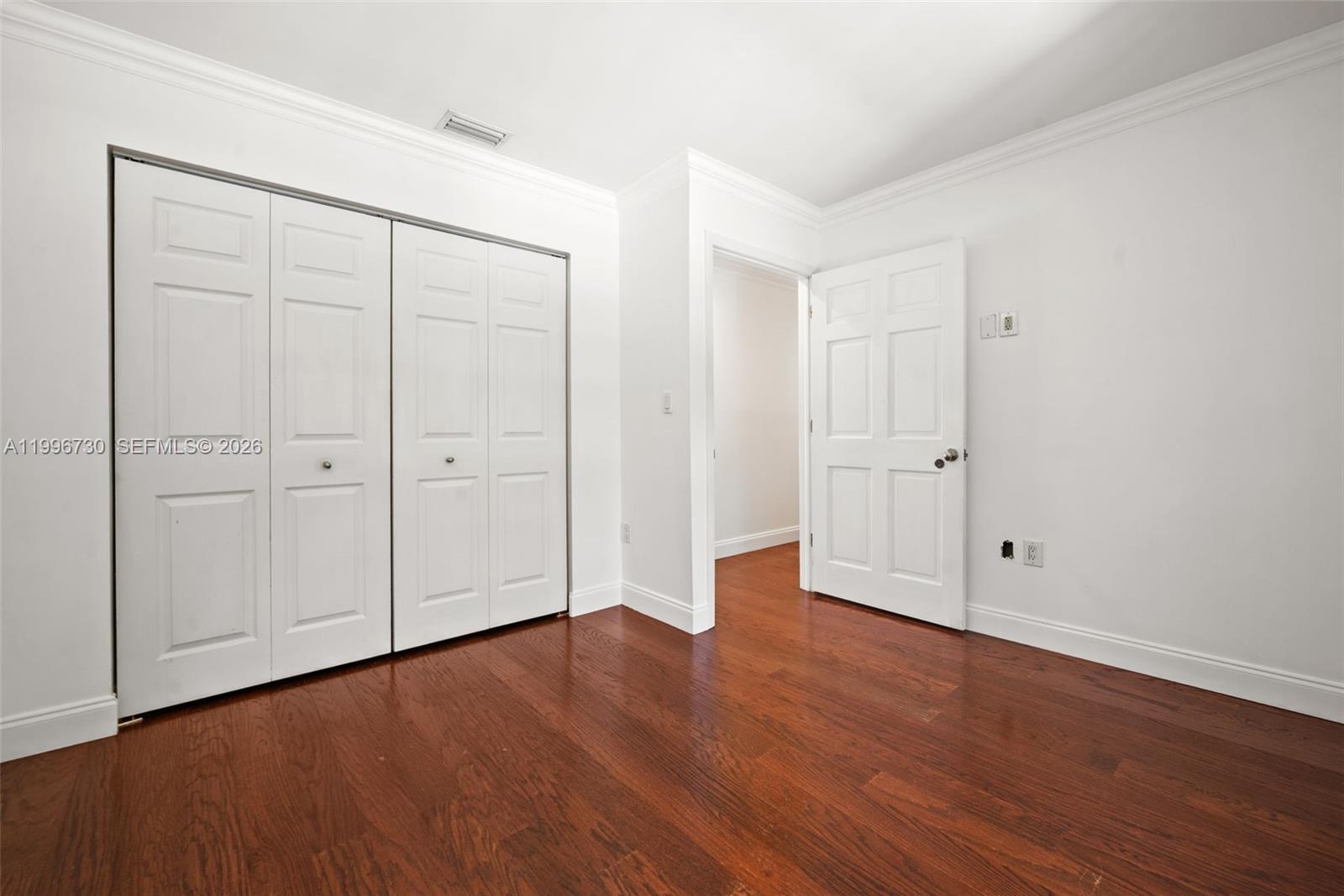 GROVE WALK TOWNHOMES COND - Residential