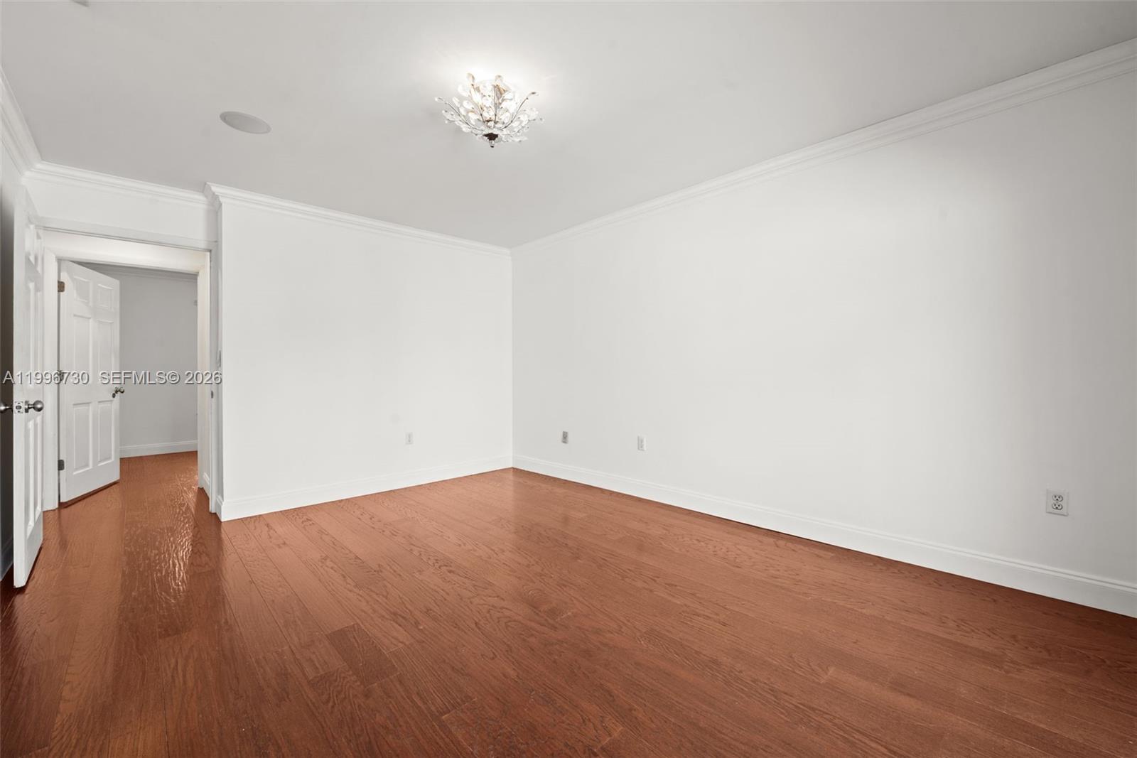 GROVE WALK TOWNHOMES COND - Residential