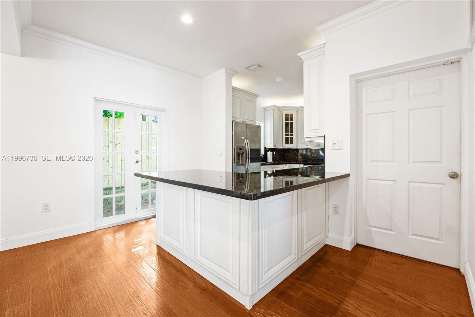 GROVE WALK TOWNHOMES COND - Residential