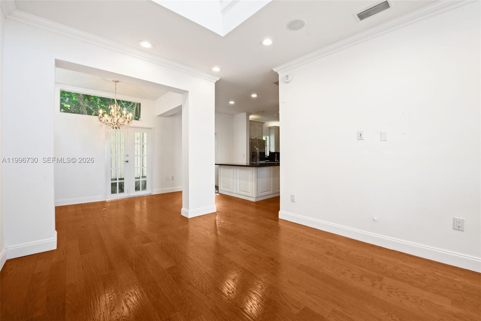 GROVE WALK TOWNHOMES COND - Residential