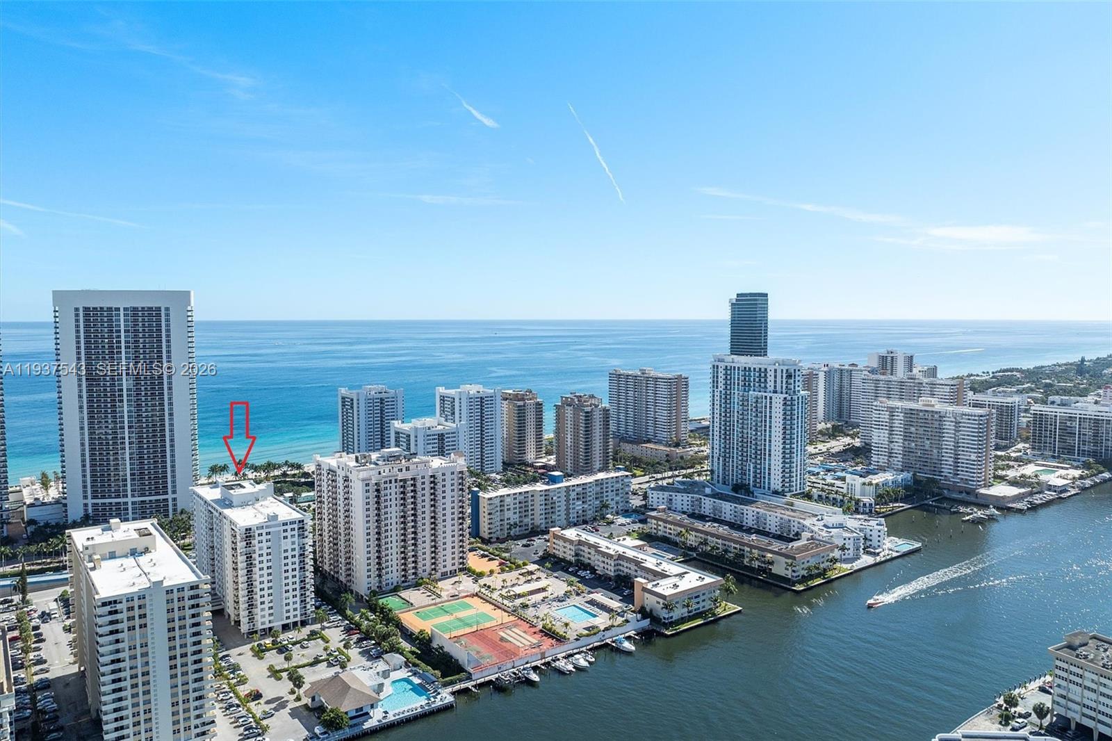 PLAZA TOWERS SOUTH CONDO - Residential