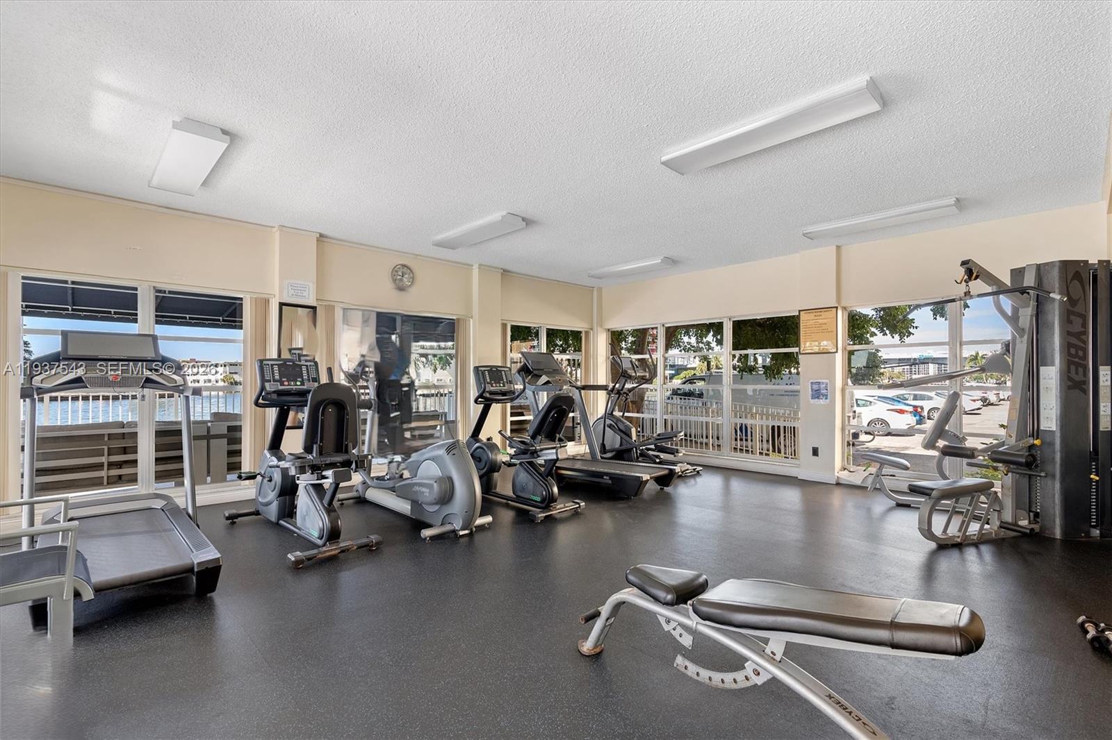 PLAZA TOWERS SOUTH CONDO - Residential