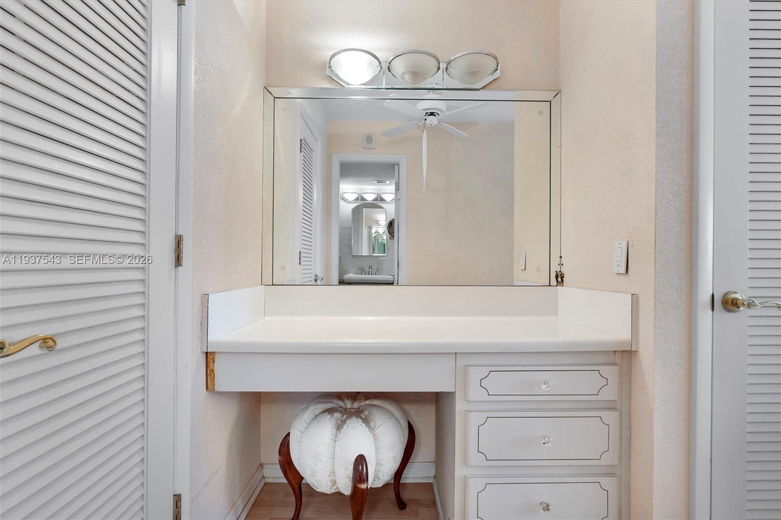 PLAZA TOWERS SOUTH CONDO - Residential