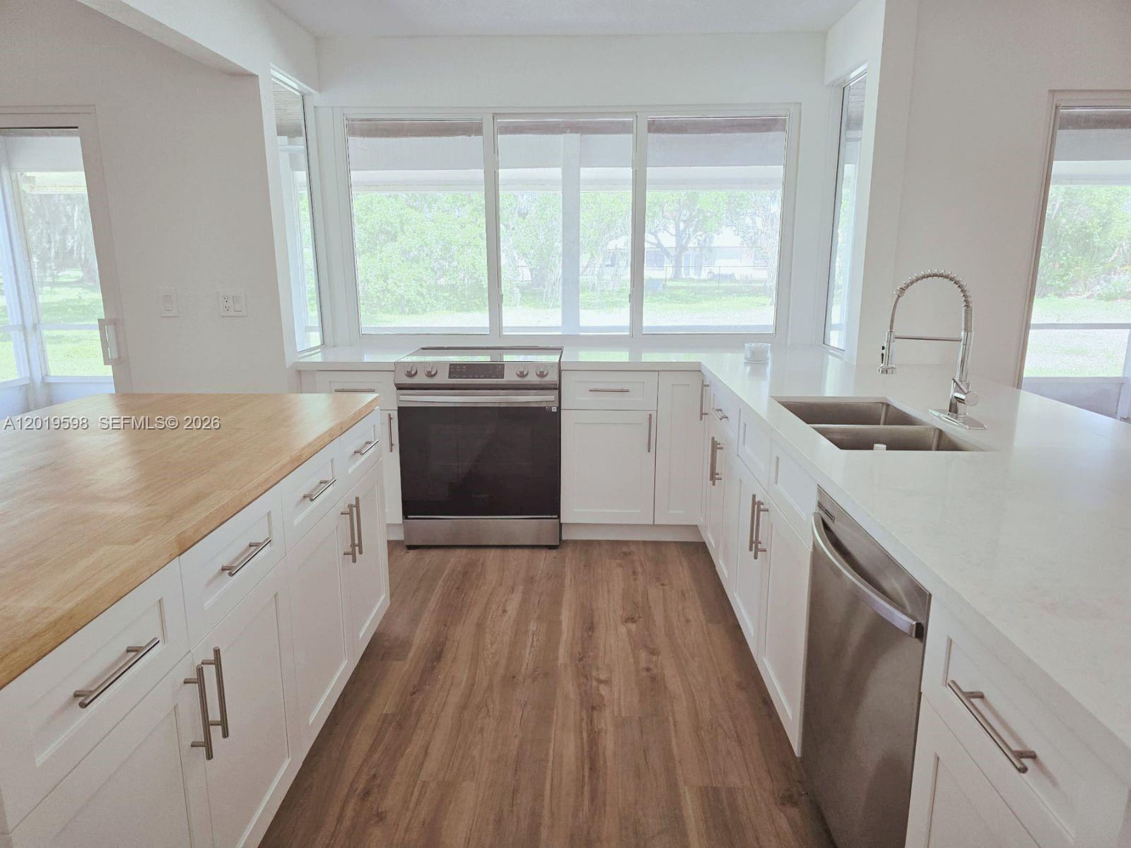 PORT LABELLE UNIT 5 - Residential