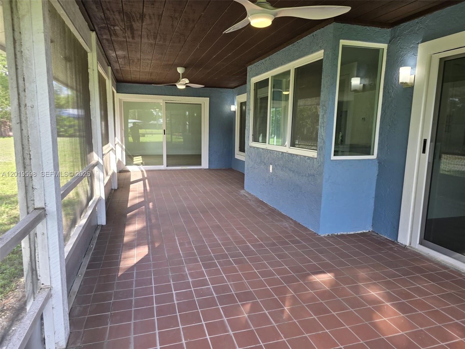 PORT LABELLE UNIT 5 - Residential