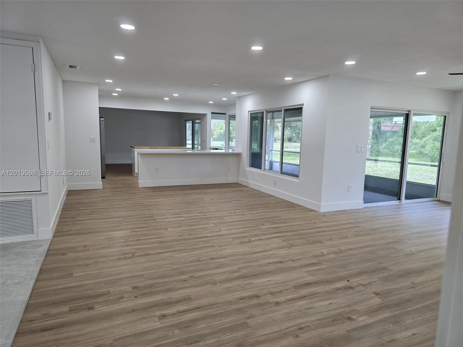 PORT LABELLE UNIT 5 - Residential