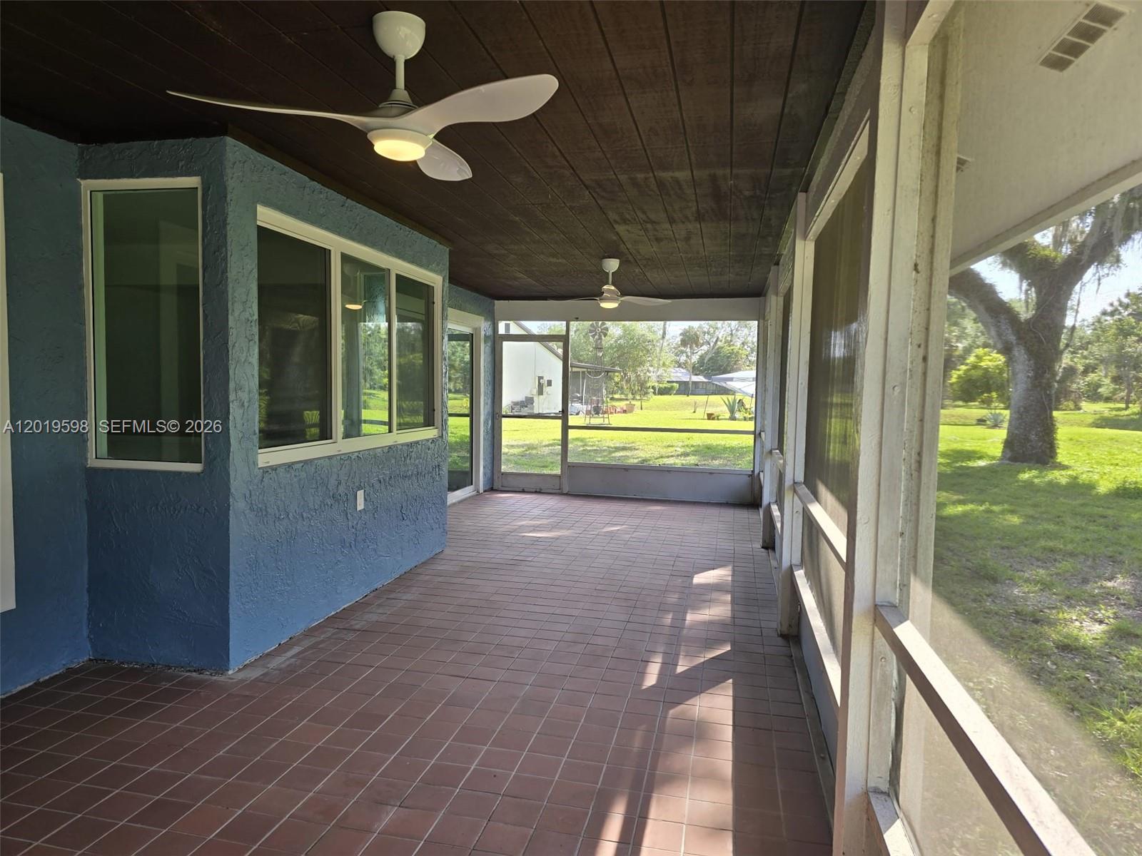 PORT LABELLE UNIT 5 - Residential