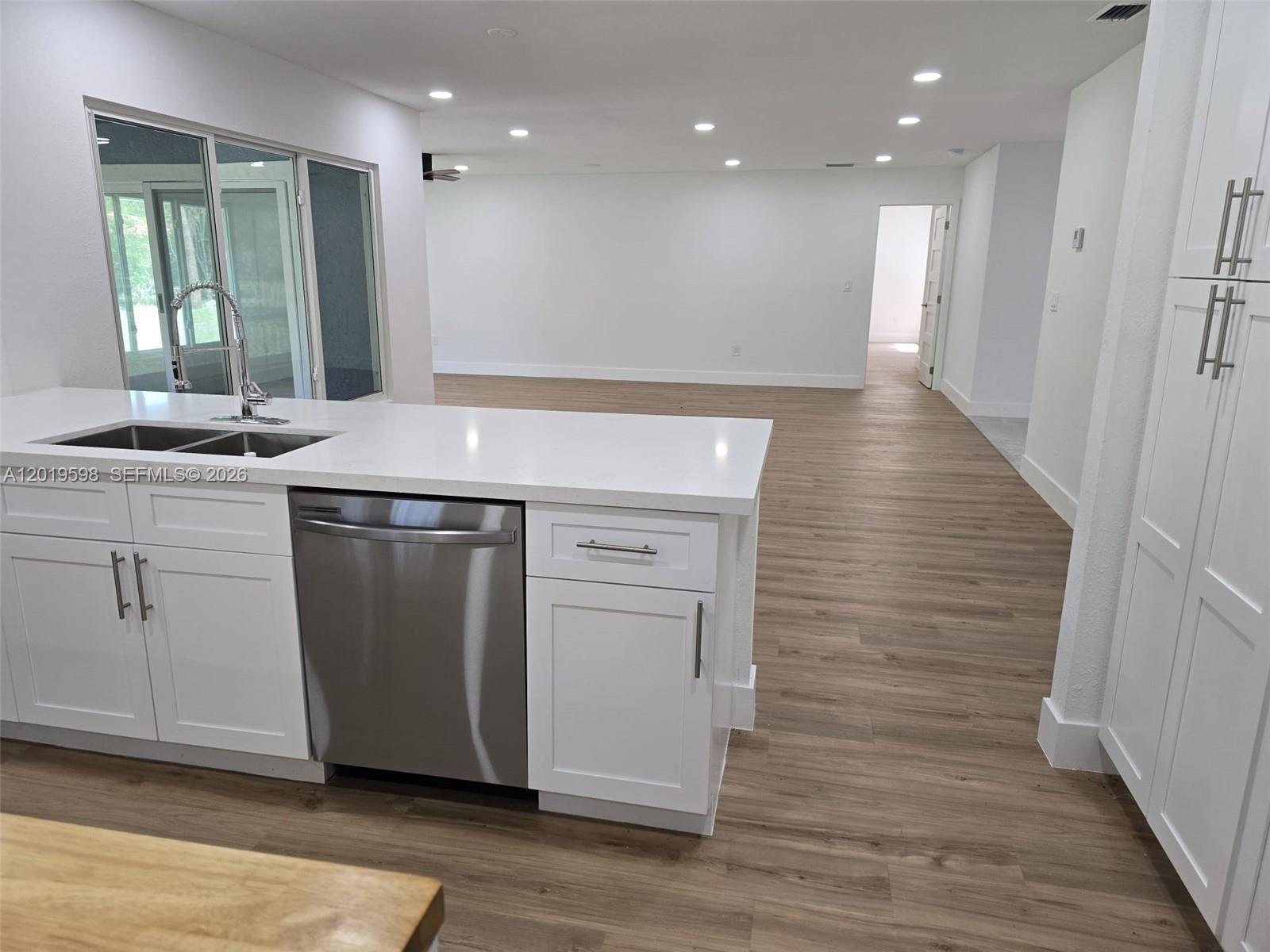 PORT LABELLE UNIT 5 - Residential