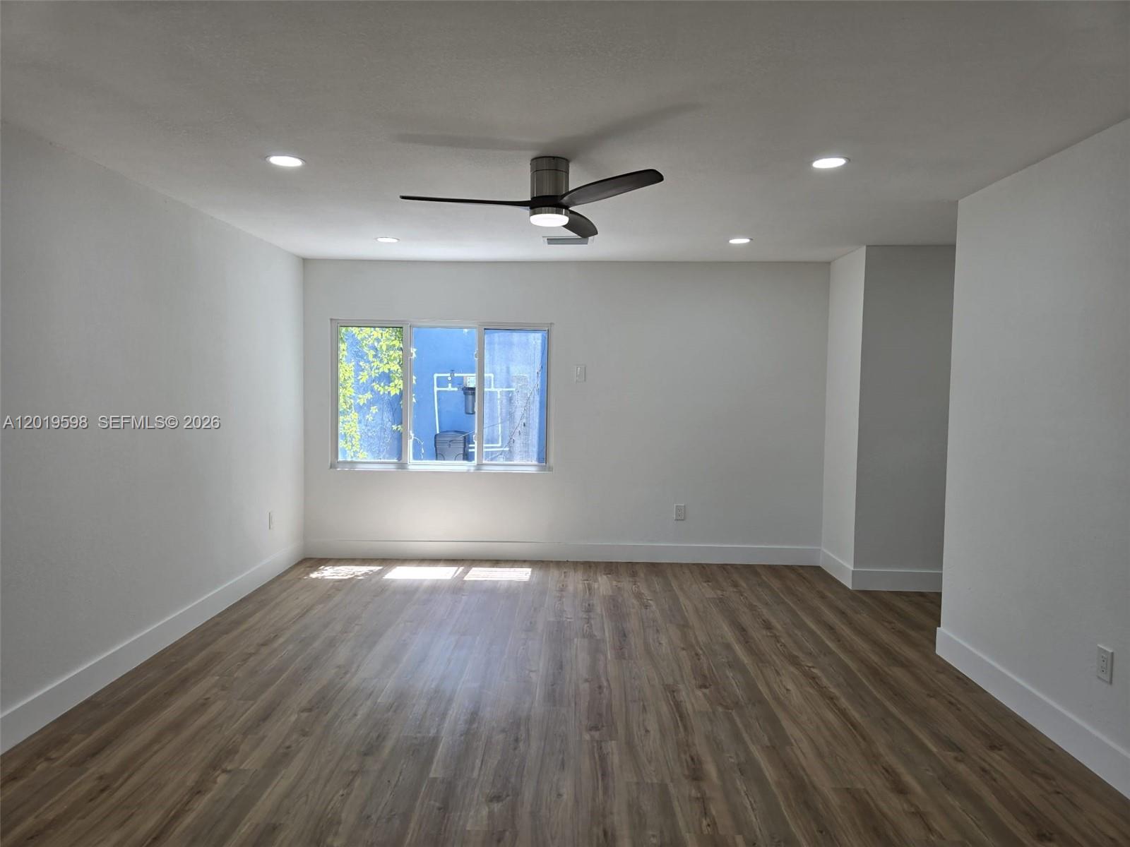PORT LABELLE UNIT 5 - Residential