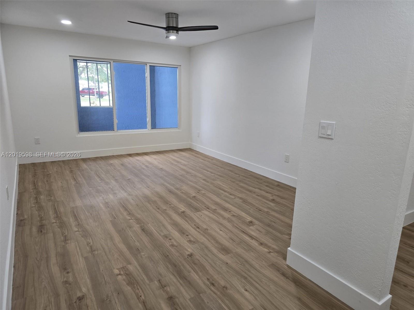 PORT LABELLE UNIT 5 - Residential