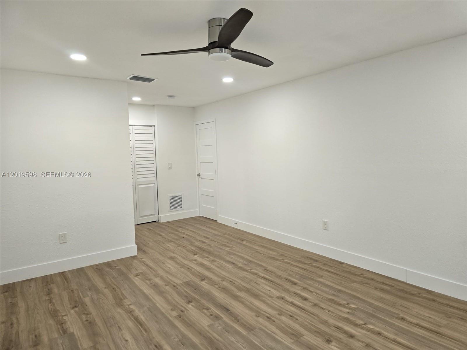 PORT LABELLE UNIT 5 - Residential
