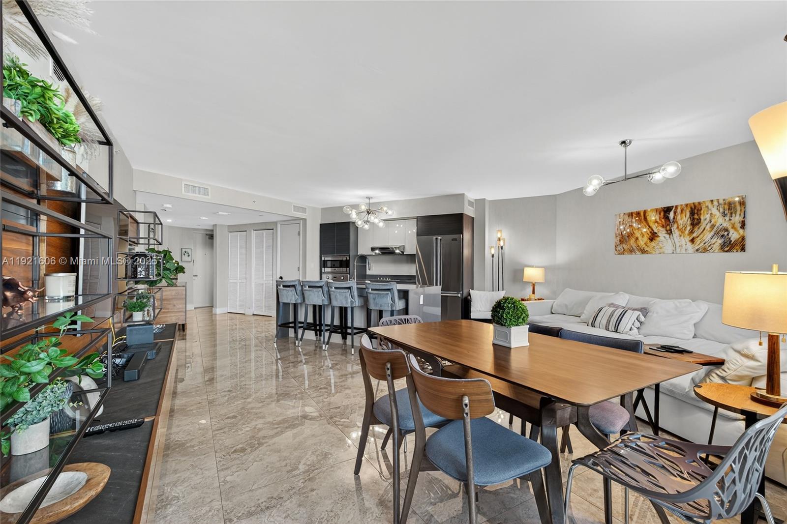 BAY HARBOUR ISLAND - Residential Lease