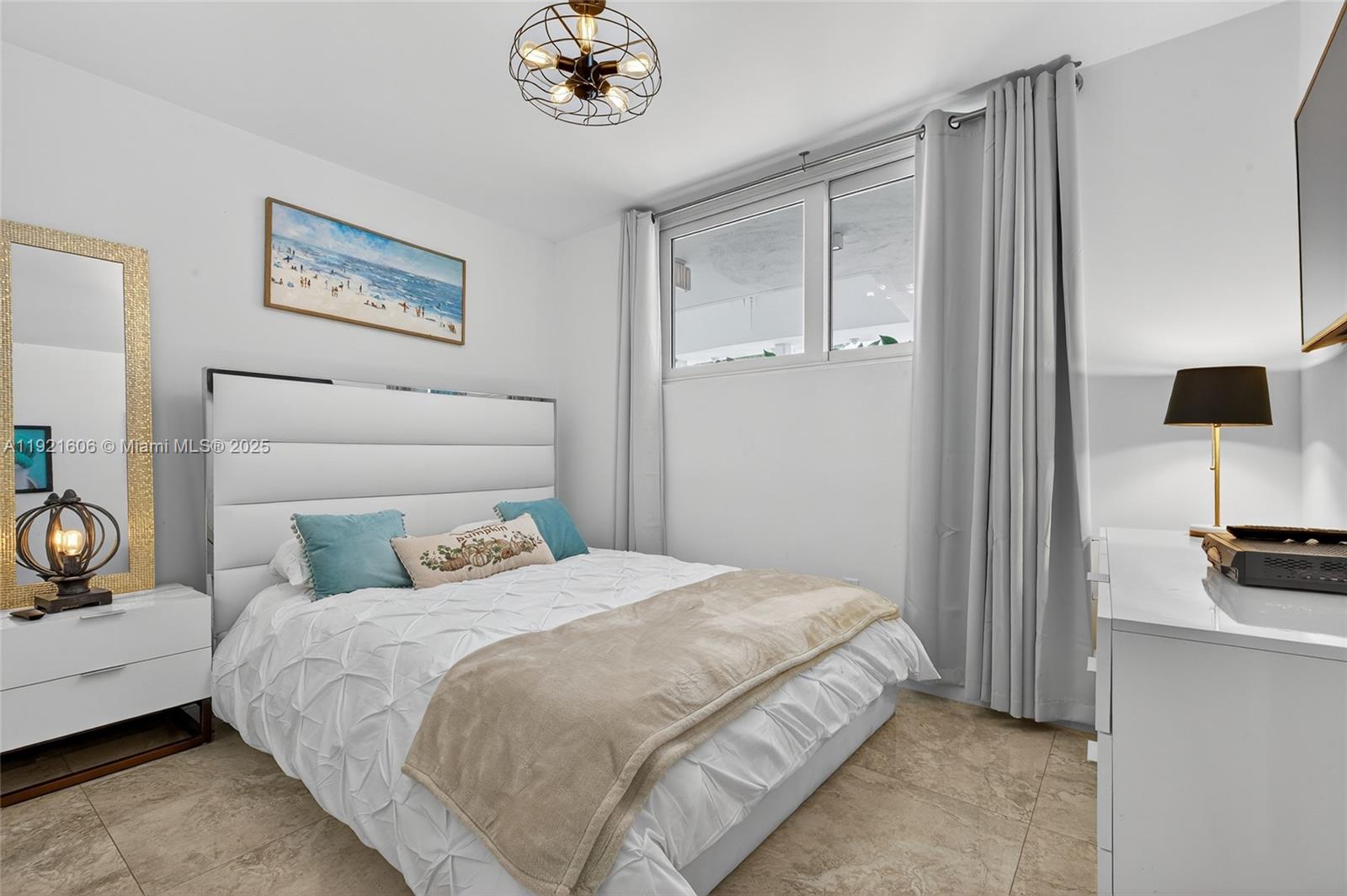 BAY HARBOUR ISLAND - Residential Lease