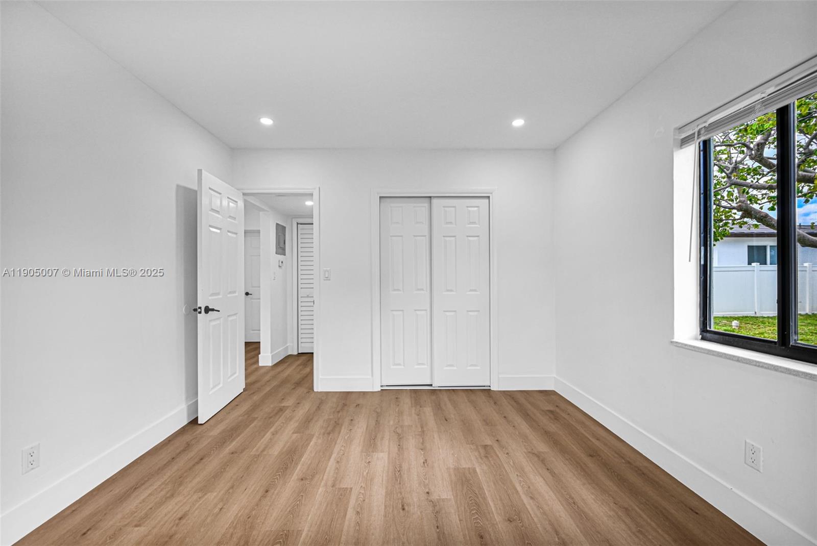 NORTH HOLLYWOOD - Residential Income