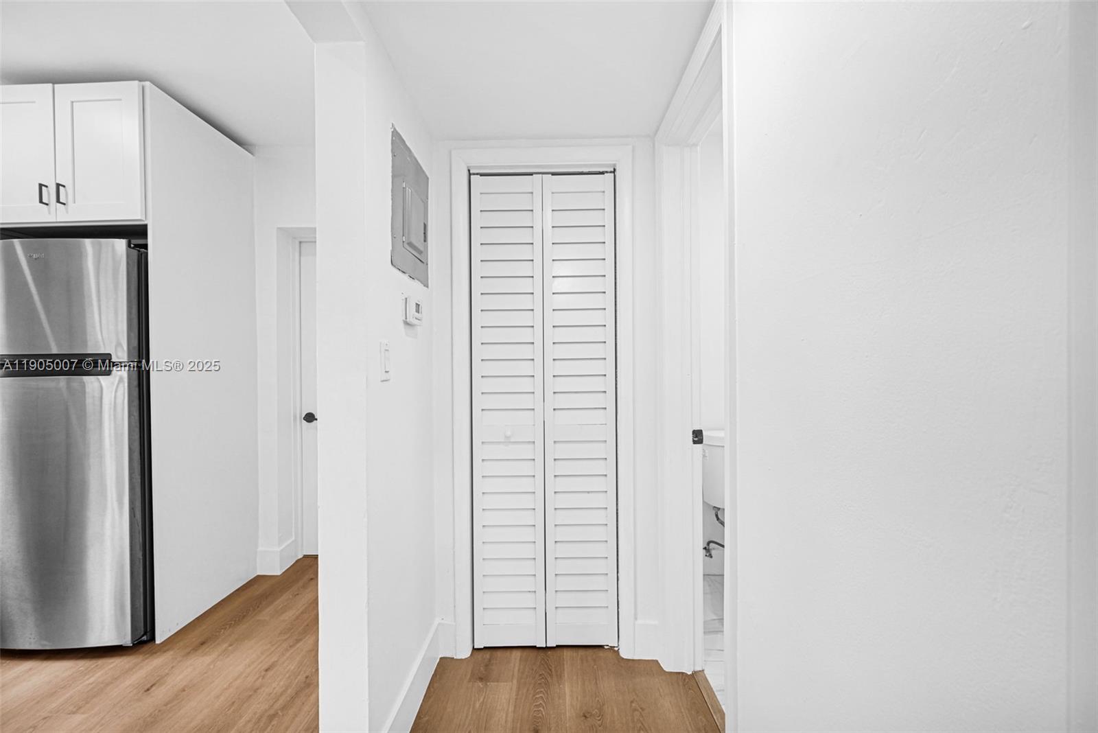 NORTH HOLLYWOOD - Residential Income