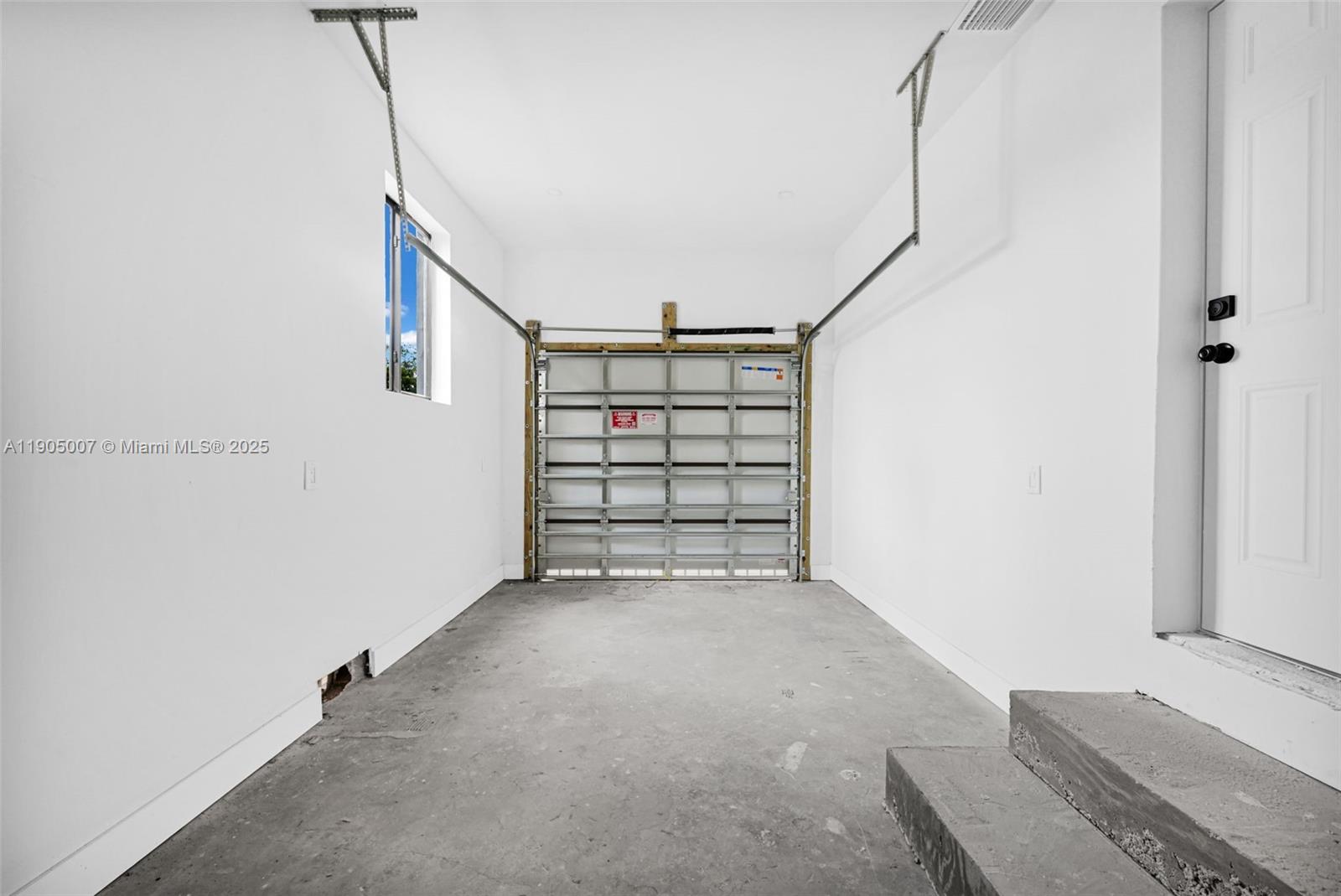 NORTH HOLLYWOOD - Residential Income