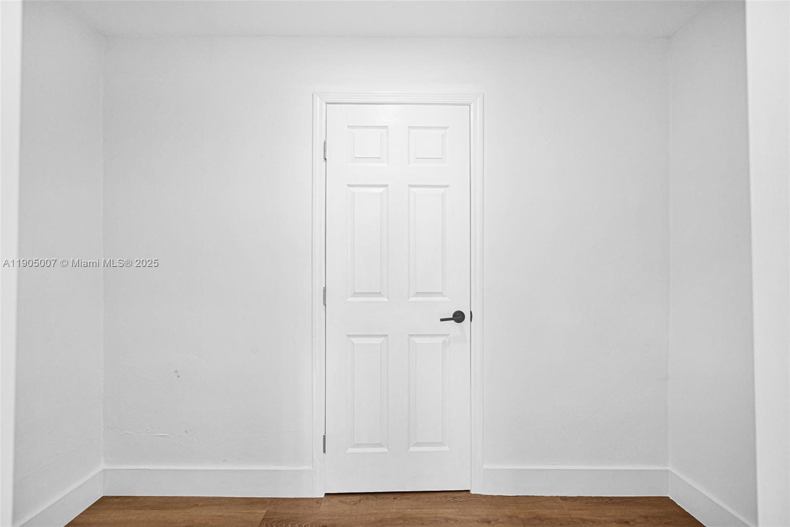 NORTH HOLLYWOOD - Residential Income