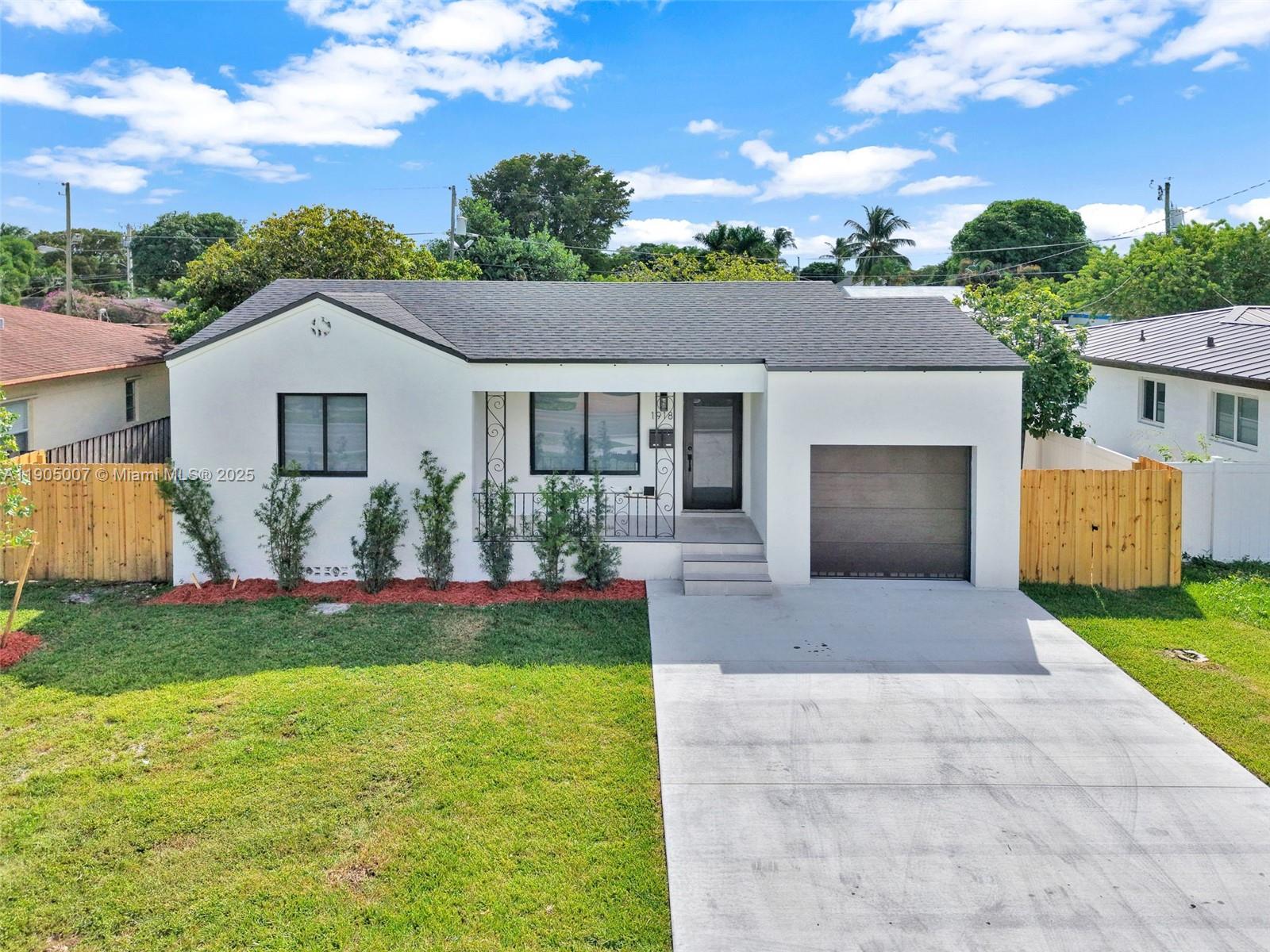 NORTH HOLLYWOOD - Residential Income