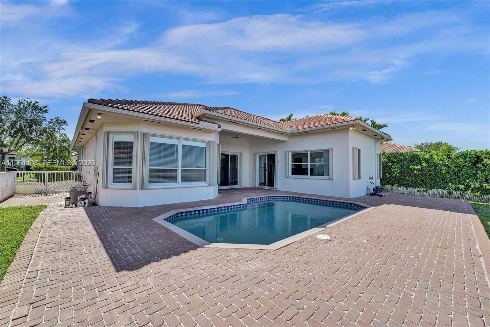 SUNSET LAKES GRAND ISLE - Residential