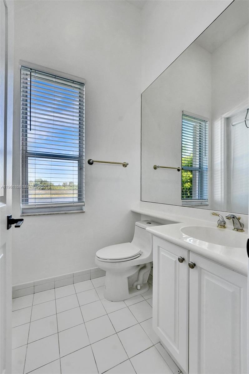 SUNSET LAKES GRAND ISLE - Residential