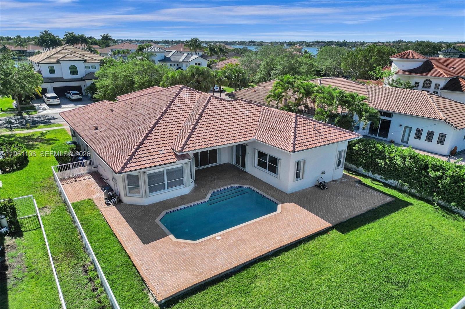 SUNSET LAKES GRAND ISLE - Residential