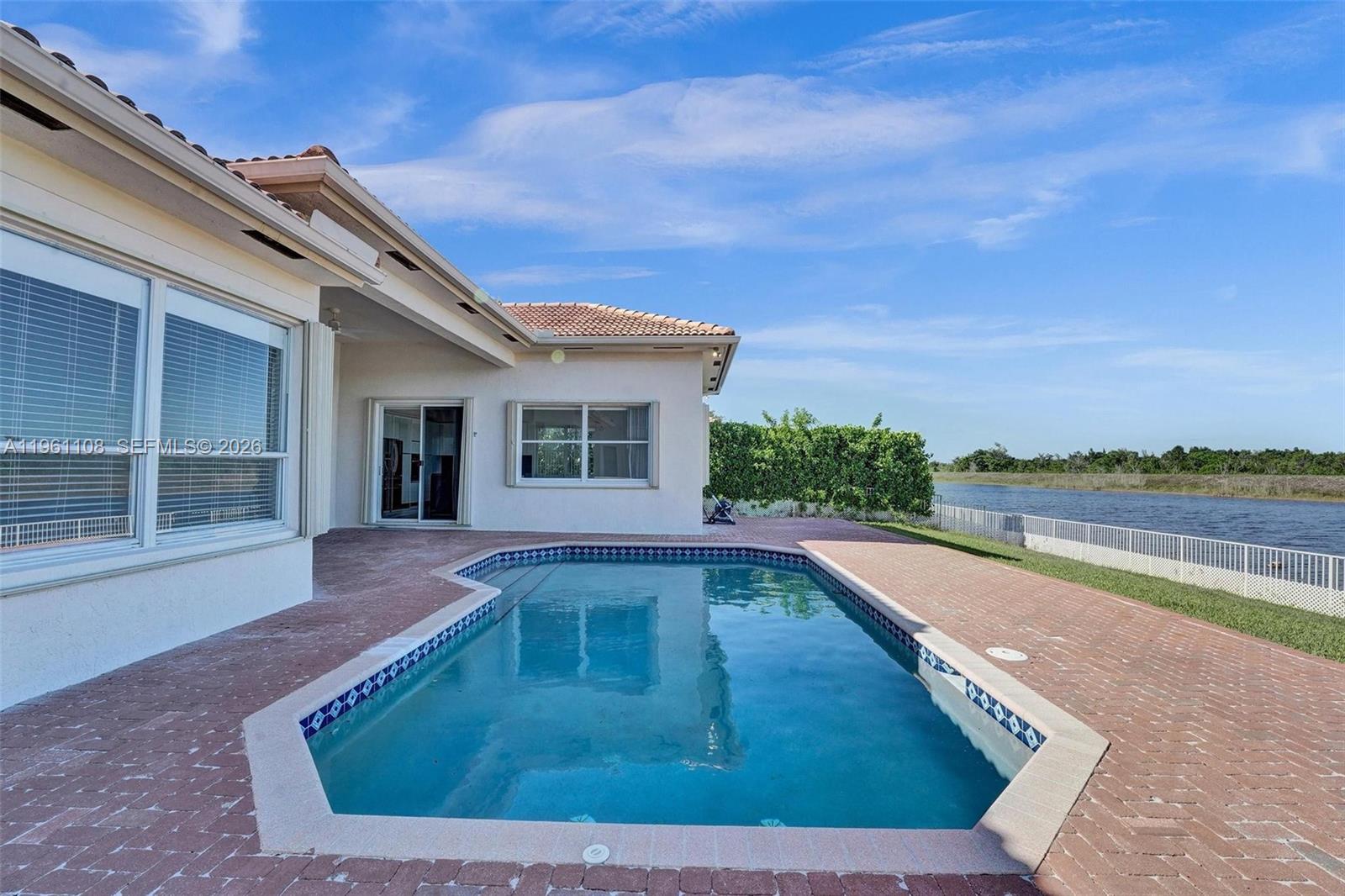 SUNSET LAKES GRAND ISLE - Residential