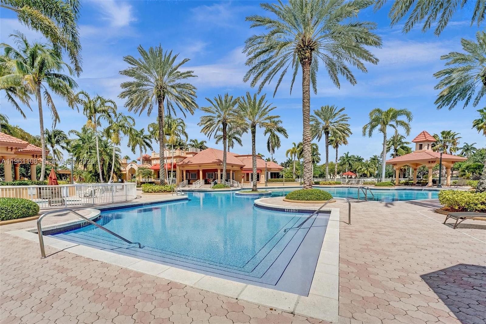 SUNSET LAKES GRAND ISLE - Residential