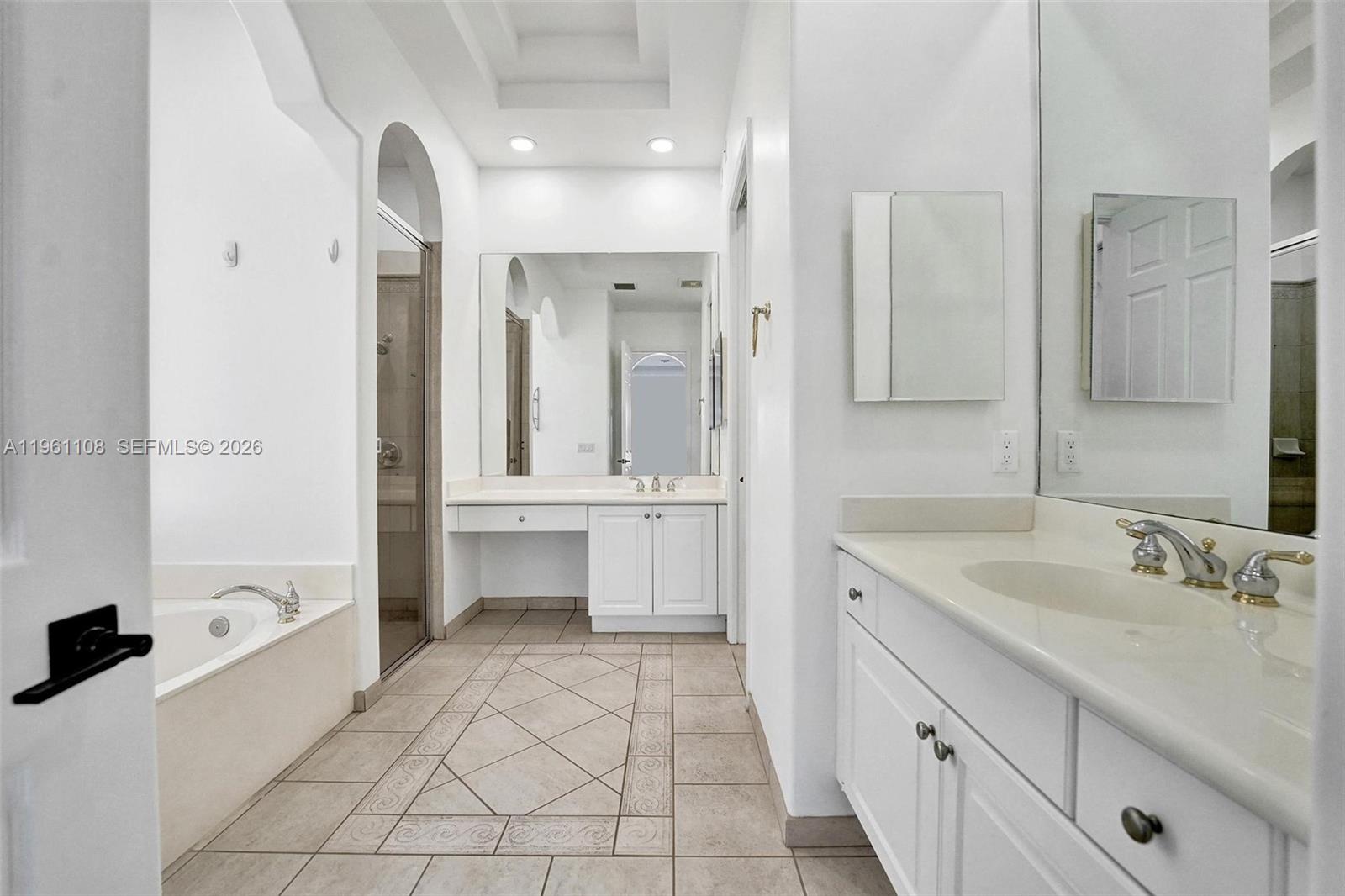 SUNSET LAKES GRAND ISLE - Residential