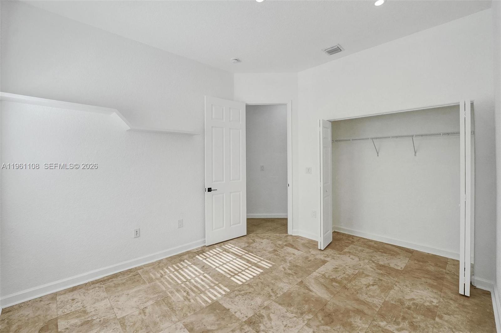 SUNSET LAKES GRAND ISLE - Residential