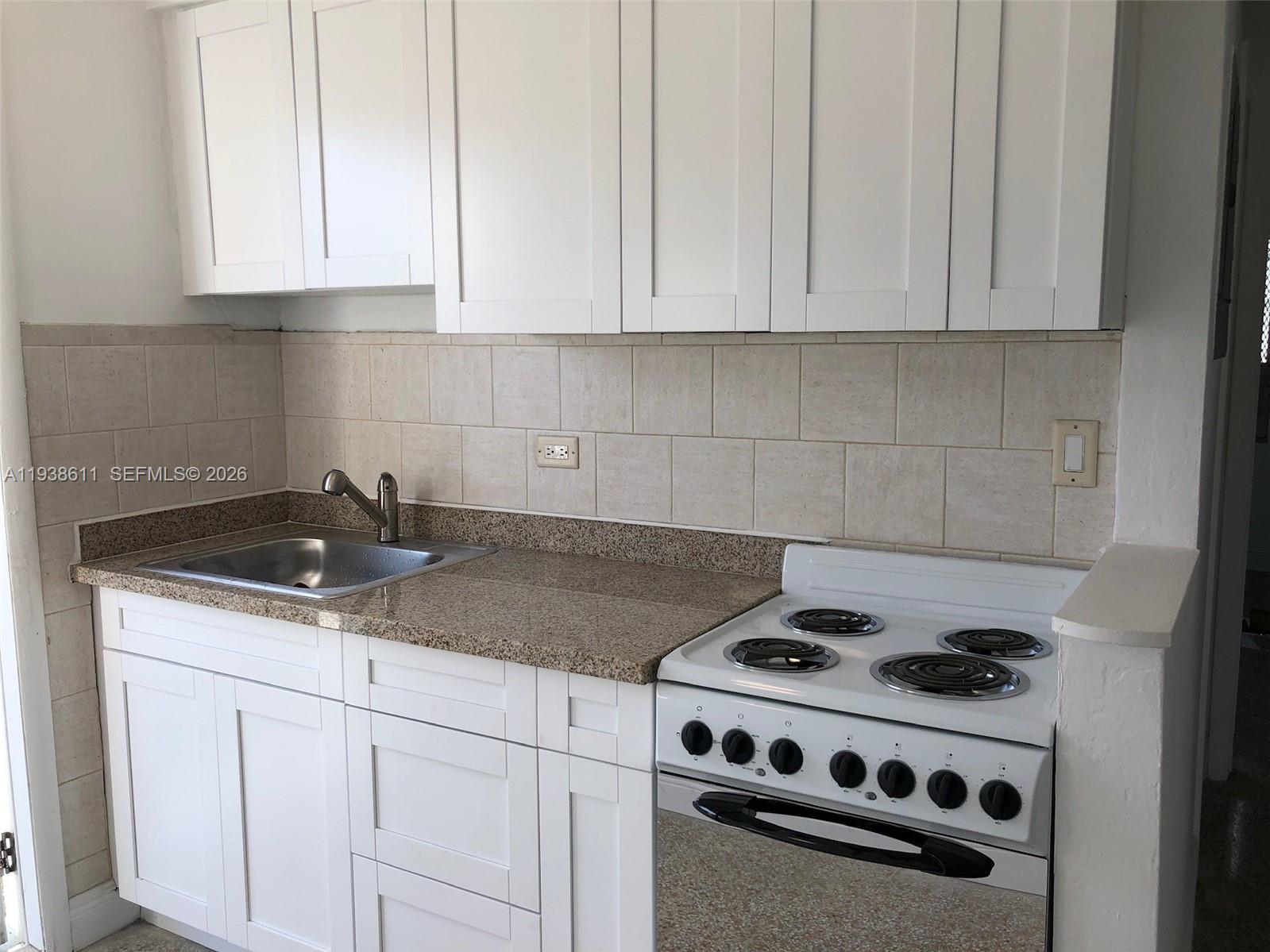 REALTY SECURITIES CORP OF - Residential Lease