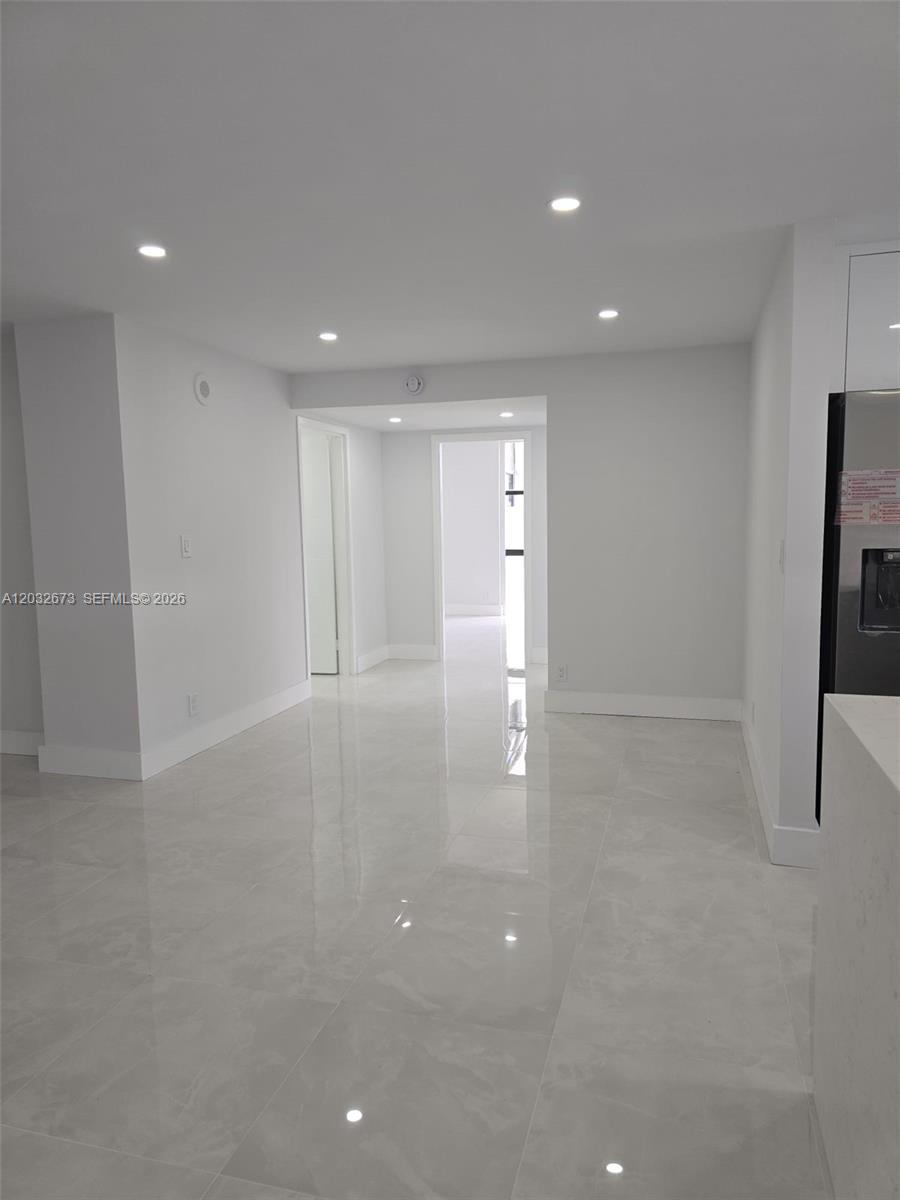 17021 N Bay Rd 601