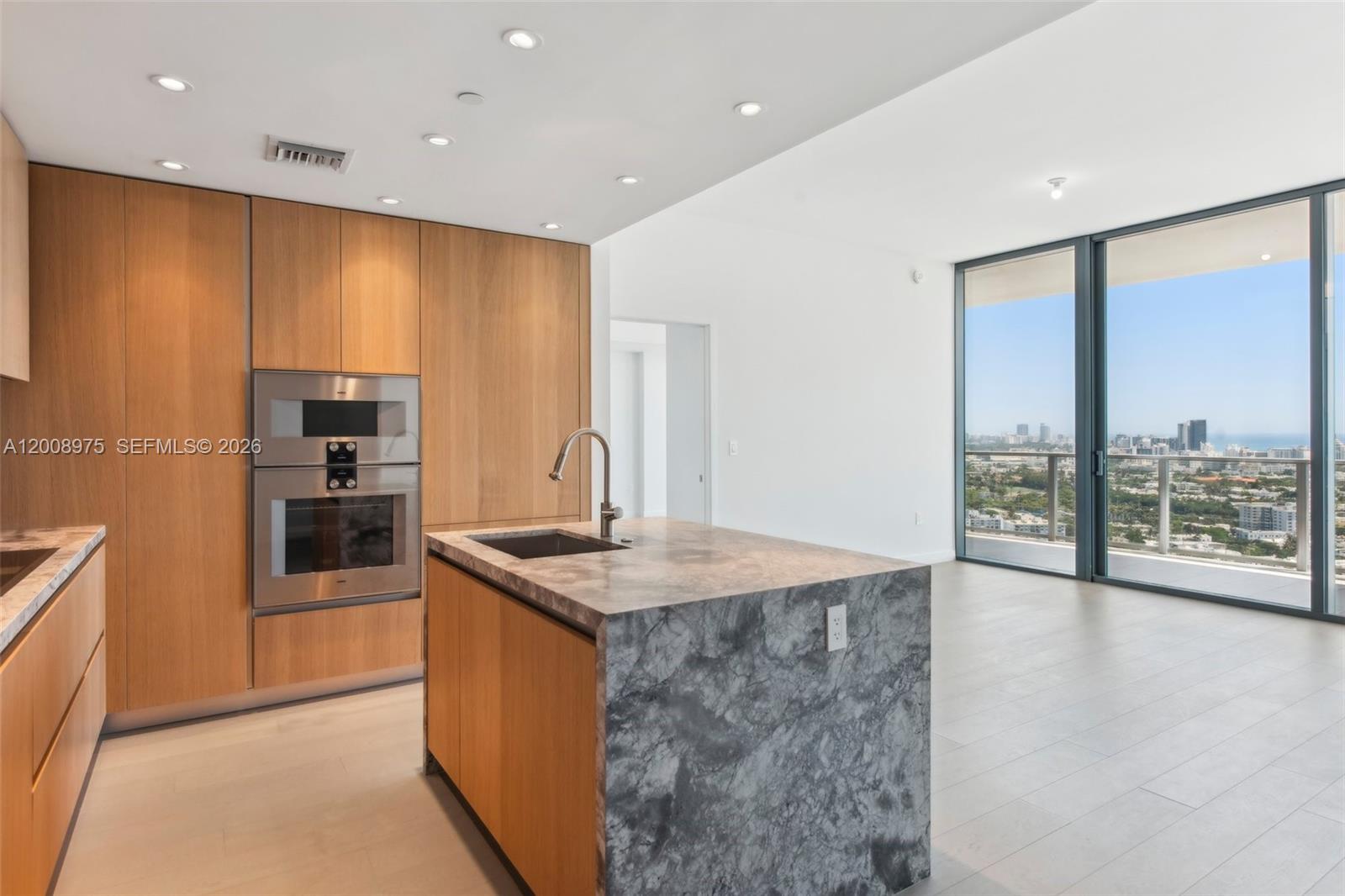 FIVE PARK CONDO - Residential
