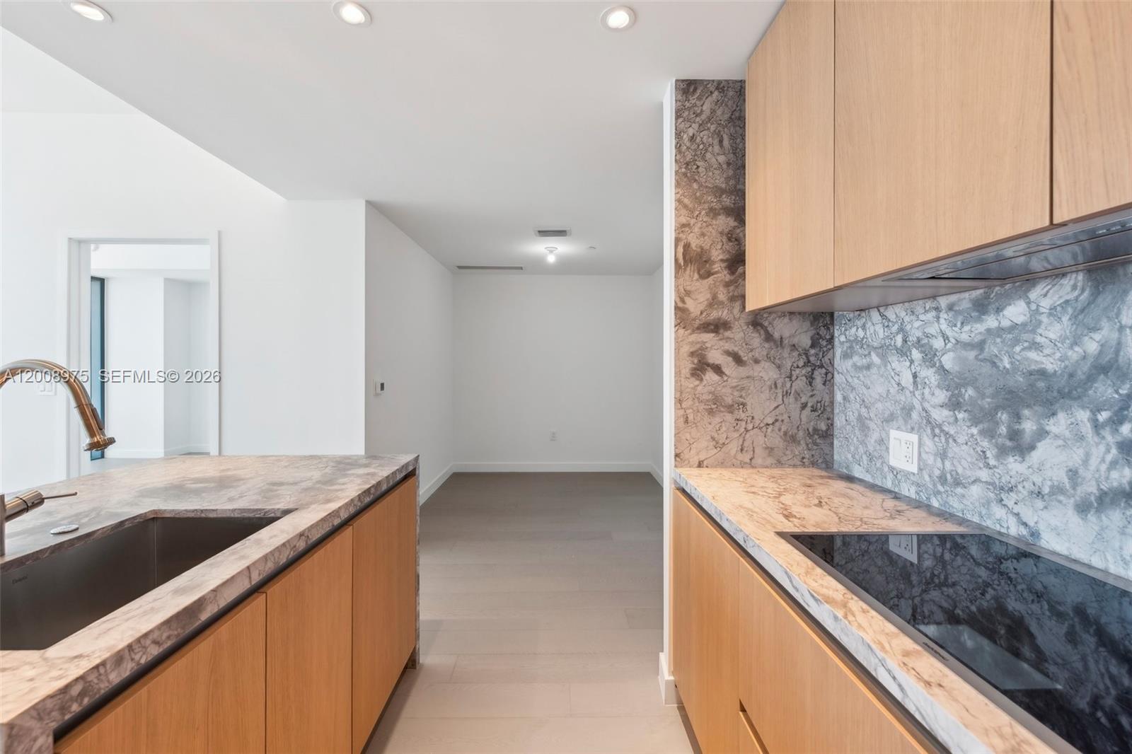 FIVE PARK CONDO - Residential