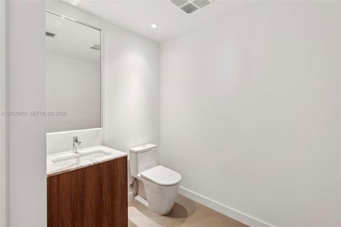 Tiny photo for 500 Alton Rd #3004, Miami Beach, FL 33139 (MLS # A12008975)