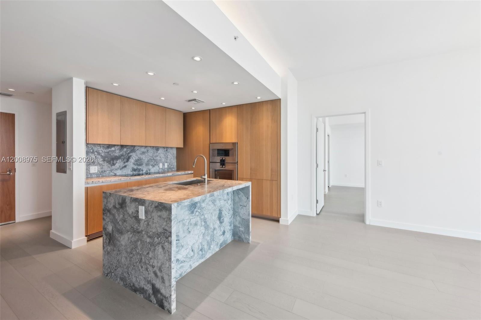 FIVE PARK CONDO - Residential