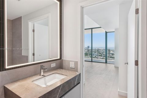 Tiny photo for 500 Alton Rd #3004, Miami Beach, FL 33139 (MLS # A12008975)