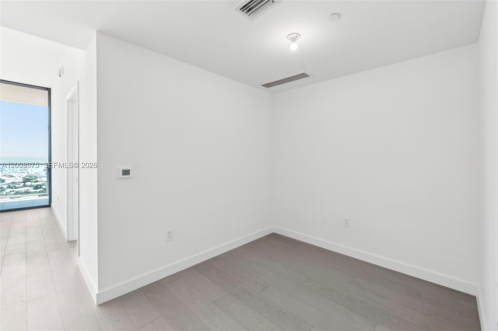 FIVE PARK CONDO - Residential