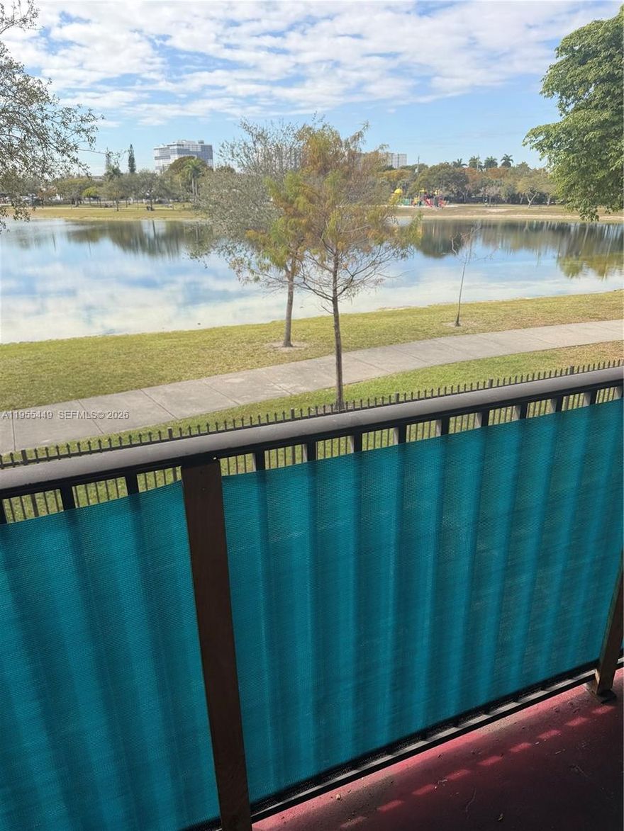 Beautiful 2- bedrooms 1.5 bathroom centrally located corner unit  in the desirable Park Lake Village community! Breathtaking lake views from the second floor. Ideally situated in  Fontainebleau area, minutes away from schools, Florida International University (FIU), Dolphin Mall, and major highways like the 836, 826, and the Turnpike. Excellent amenities, including a pool, tennis court, one dedicated parking space, and ample guest parking. Don't miss out on this great opportunity!