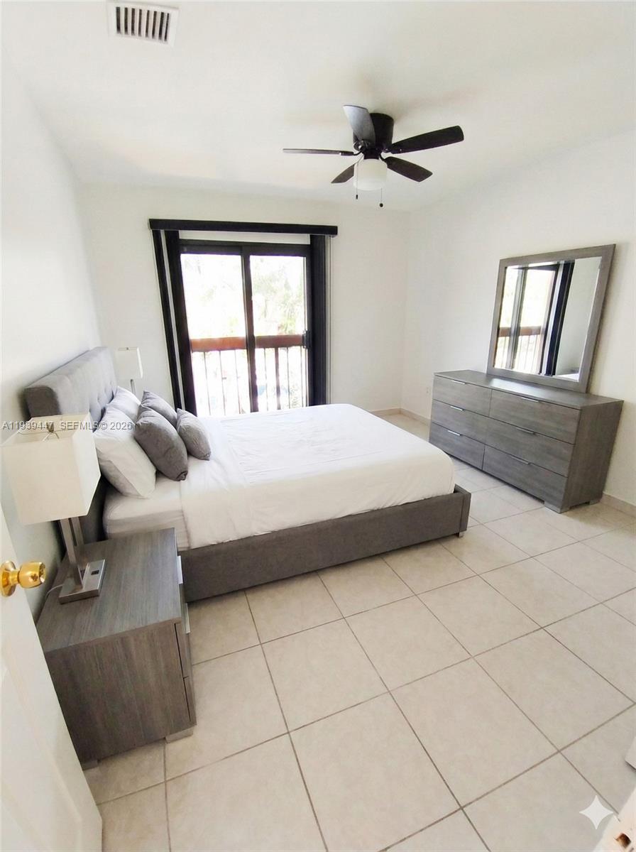 DEL RIO VILLAGE NORTH - Residential Lease