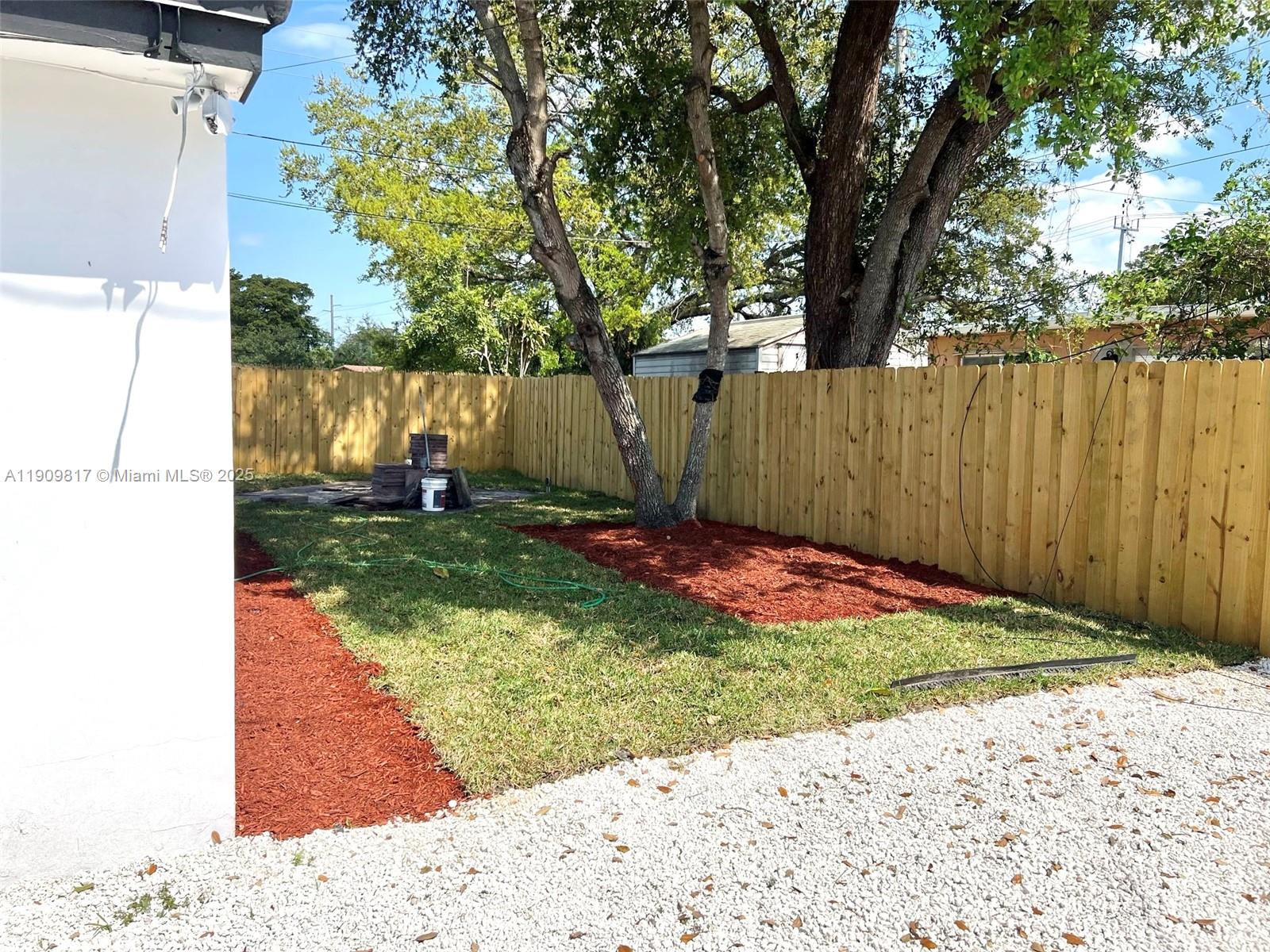 SHERIDAN PARK - Residential Lease