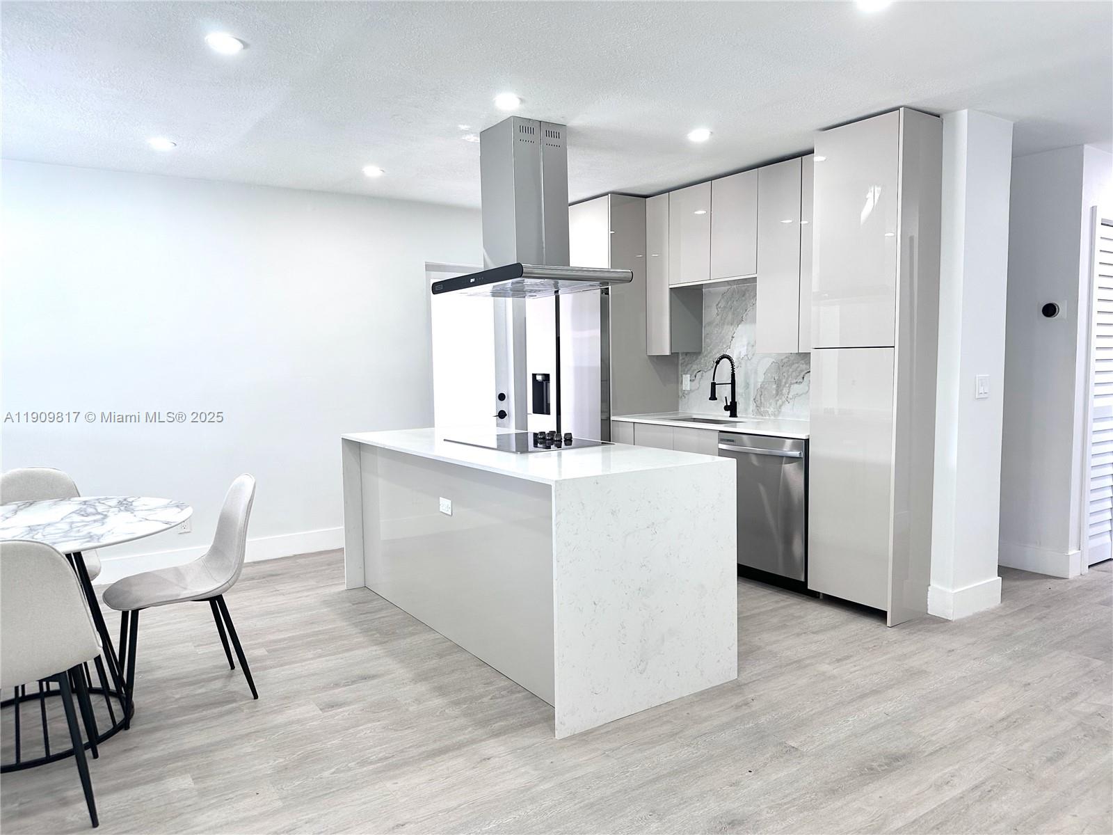 SHERIDAN PARK - Residential Lease