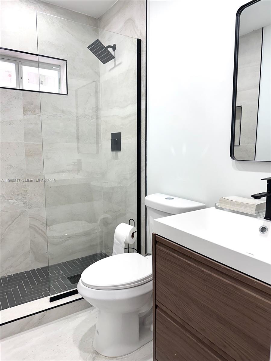 SHERIDAN PARK - Residential Lease