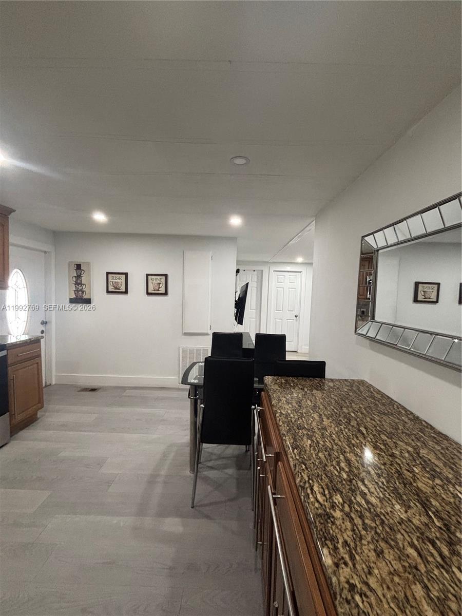 University Lakes - Residential